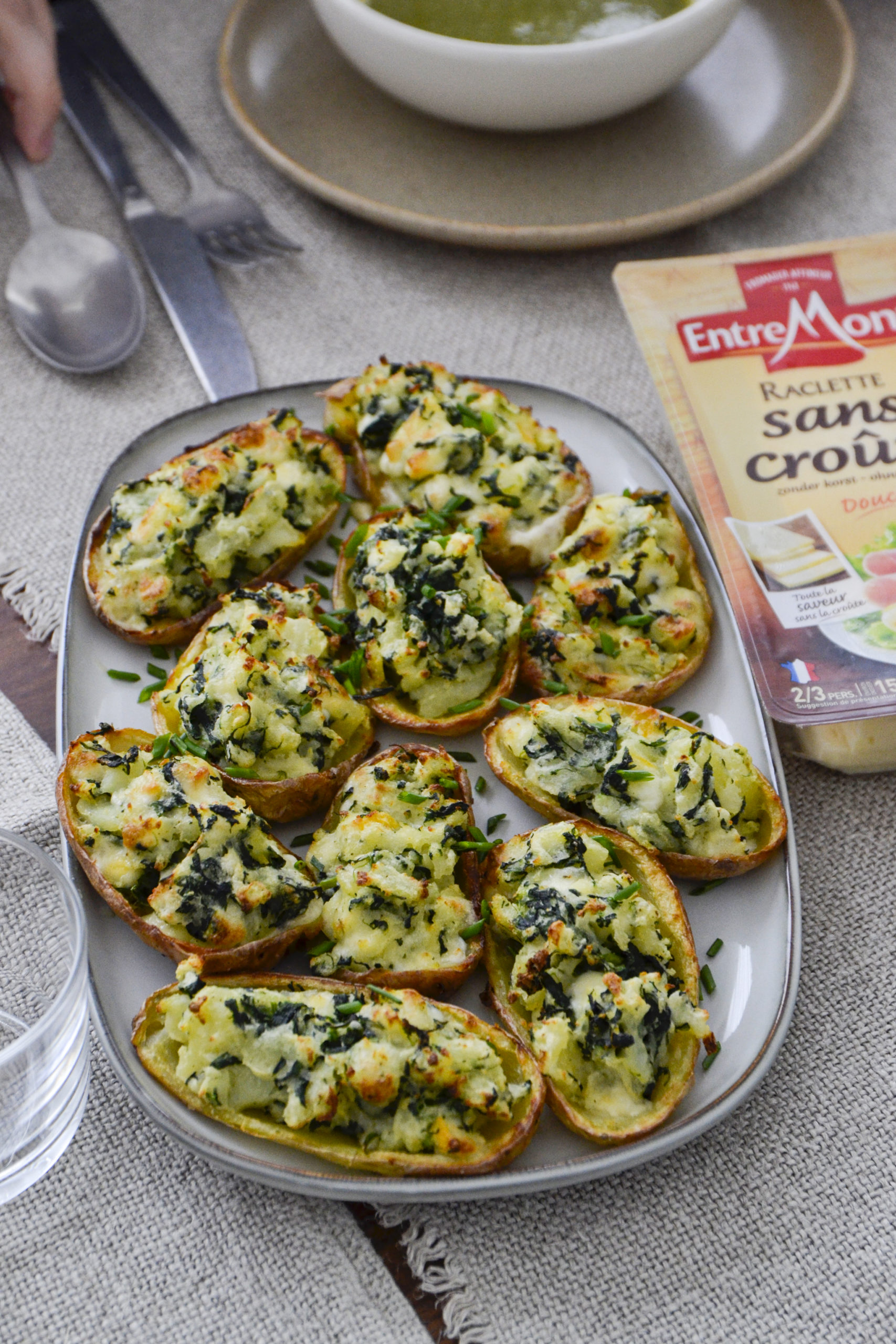 Simple comme des pommes de terre farcies raclette et épinards